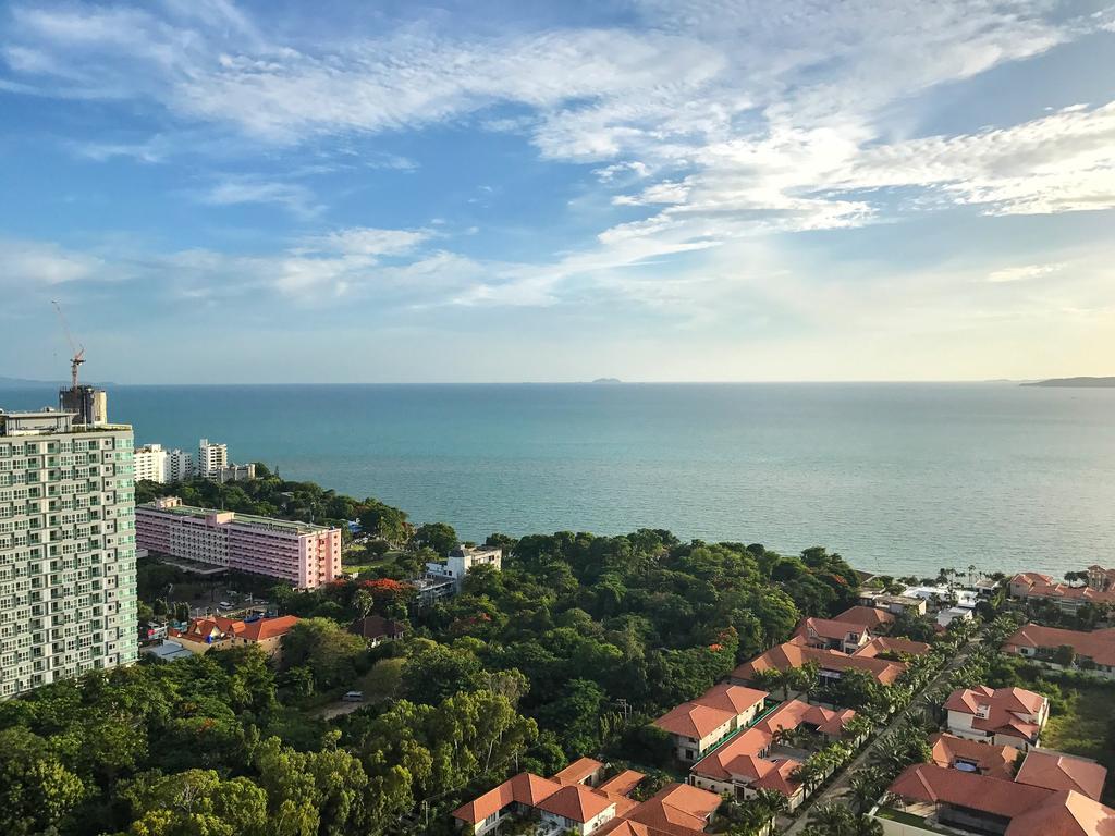 Апартаменты The Peak Towers Sea View Паттайя Экстерьер фото